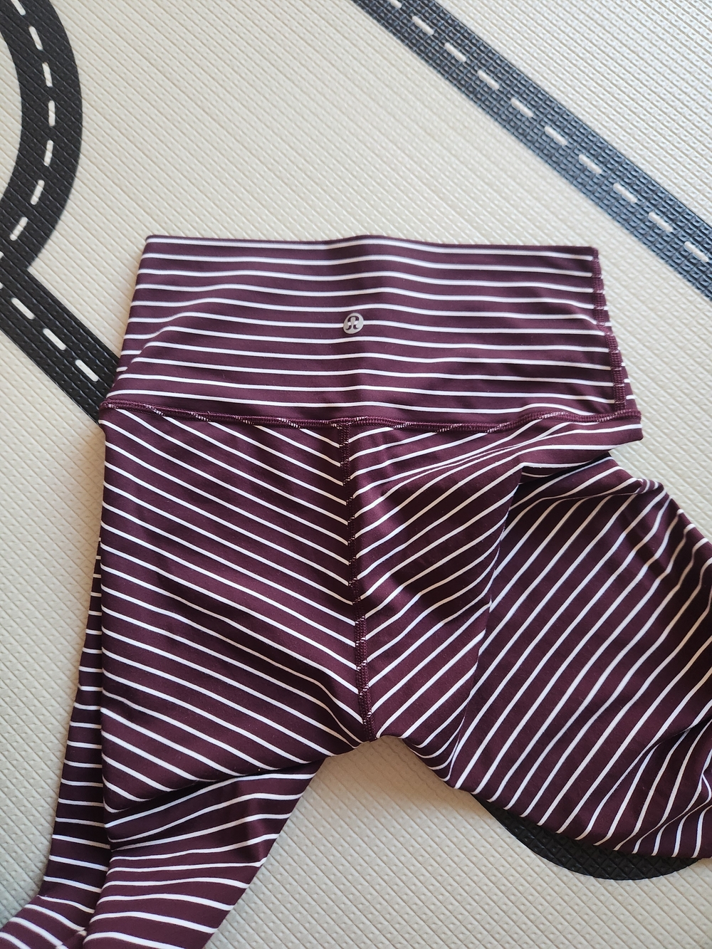 Lululemon Align Cropped Maroon and White Striped Leggings - Picture 2 of 3